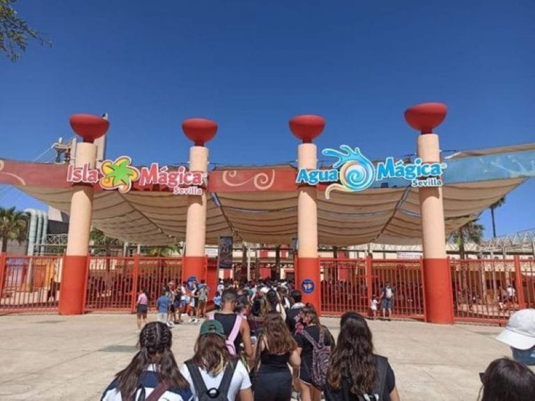 241118770_2081530708661724_21384243111653068_n