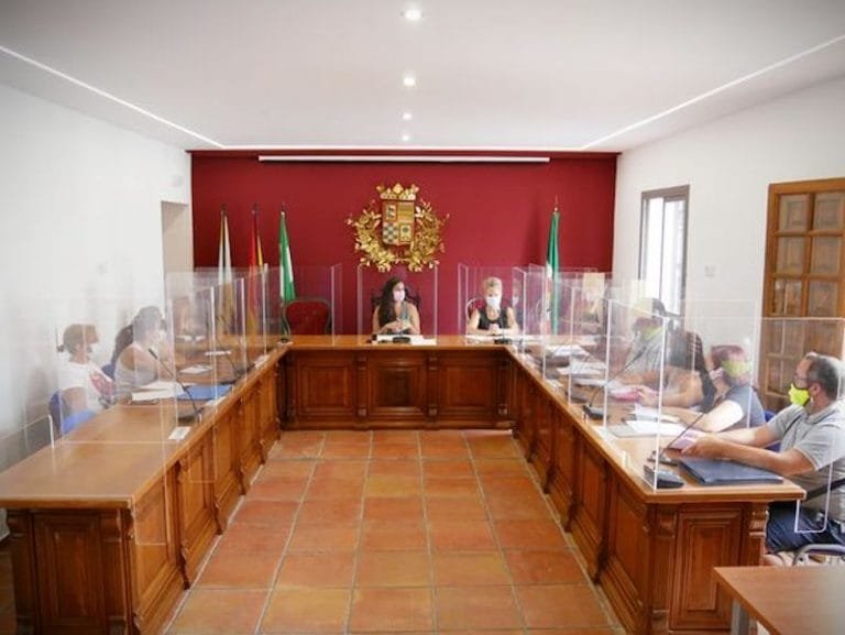 241627120_2088634924617969_1070711401774490664_n