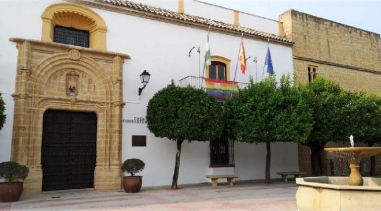 COMUNICADO-AGRESION-HOMOFOBA_page-0001-2-1-800x445-1